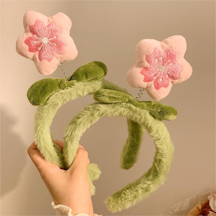 Ring Toss Outdoor - Recruiting Peach Blossoms ~ Cute Plush